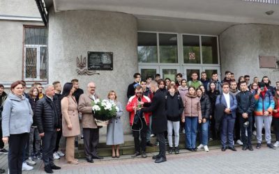 Восьмий рік поспіль студенти та викладачі ТНТУ вшановують пам’ять героя – Степана Стефурака.